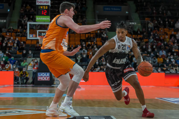 端也须保持 端也须保持