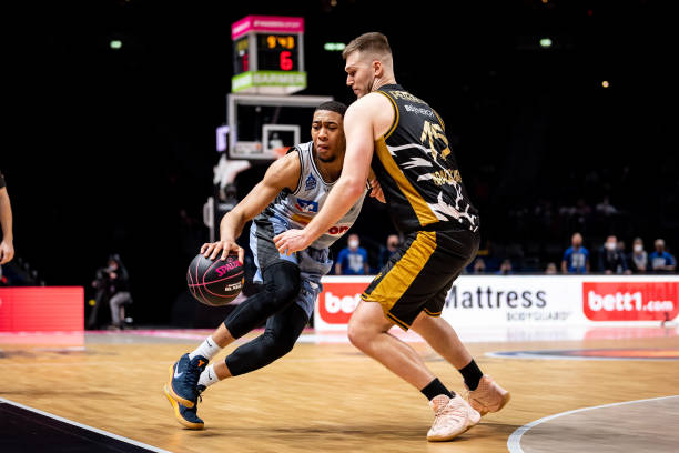 竞技状态的 竞技状态的